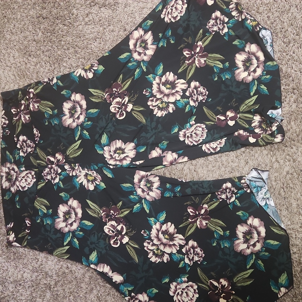 Du Jour Black Floral Wide Leg Crop Pants Size 3x